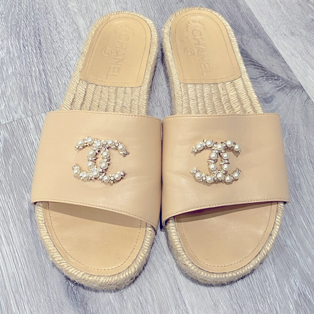 Chanel Slides. Size 8.5